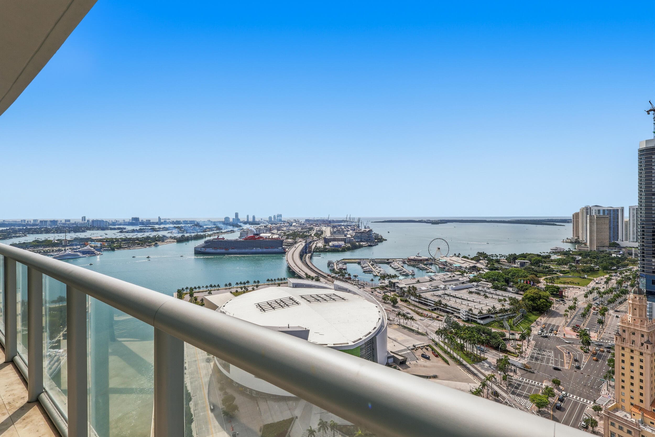 888 Biscayne Boulevard 3702, Miami, FL 33132 — photo 22 of 37