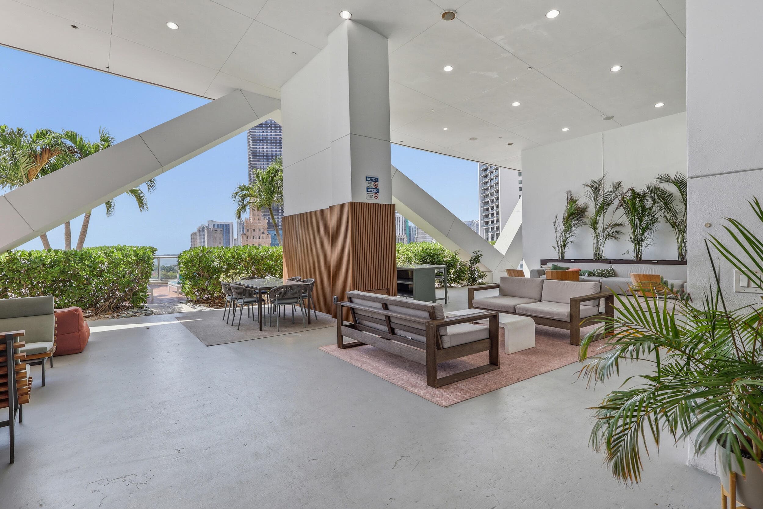 888 Biscayne Boulevard 3702, Miami, FL 33132 — photo 27 of 37