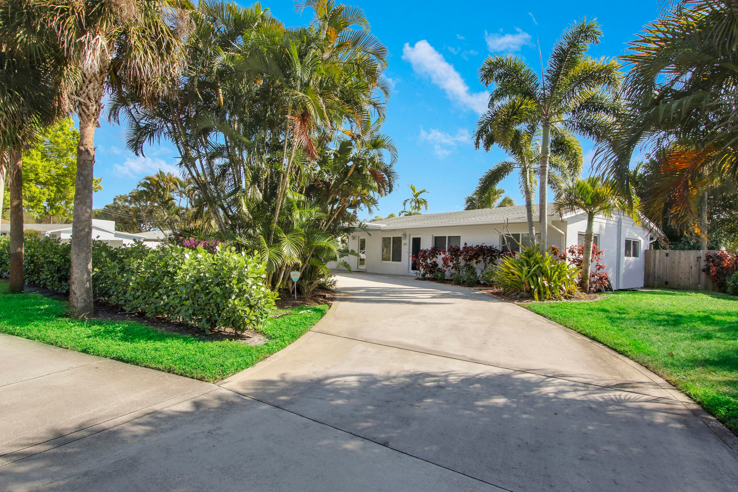 466 Tequesta Drive, Tequesta, FL 33469 — photo 1 of 26