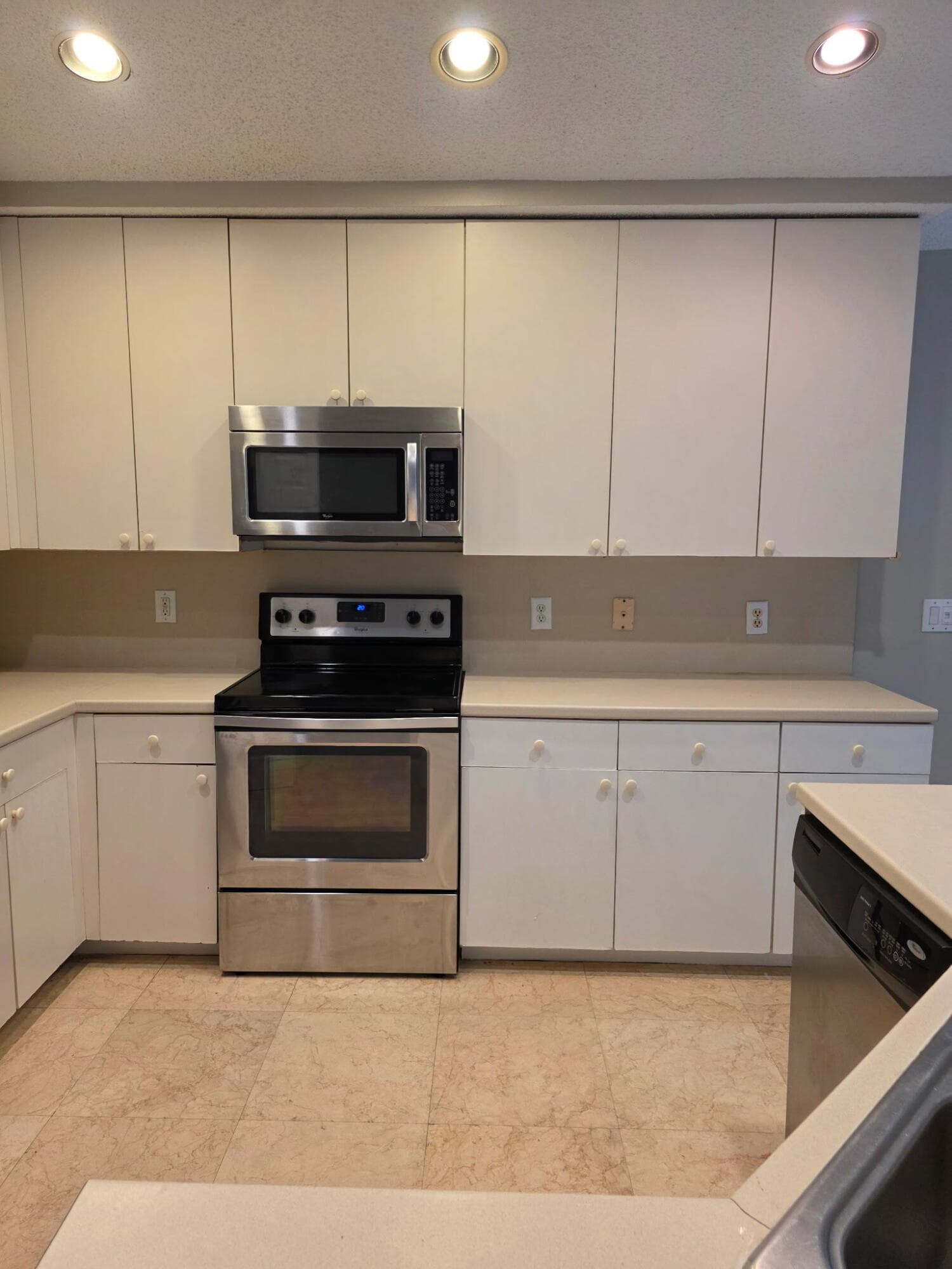 1350 NW 143rd Avenue, Pembroke Pines, FL 33028 — photo 4 of 14