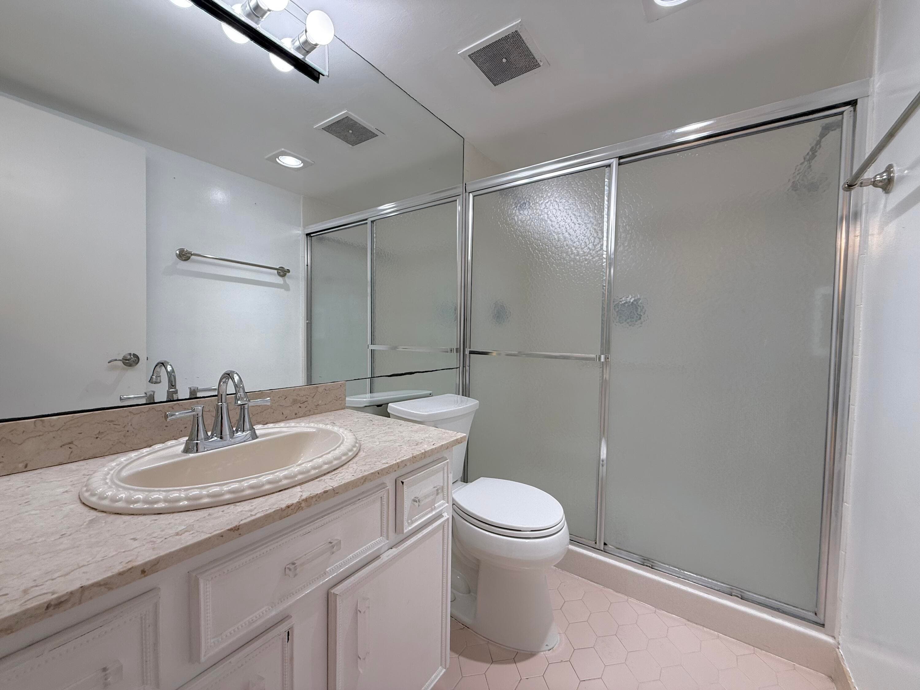 2000 Presidential Way 1204, West Palm Beach, FL 33401 — photo 23 of 56