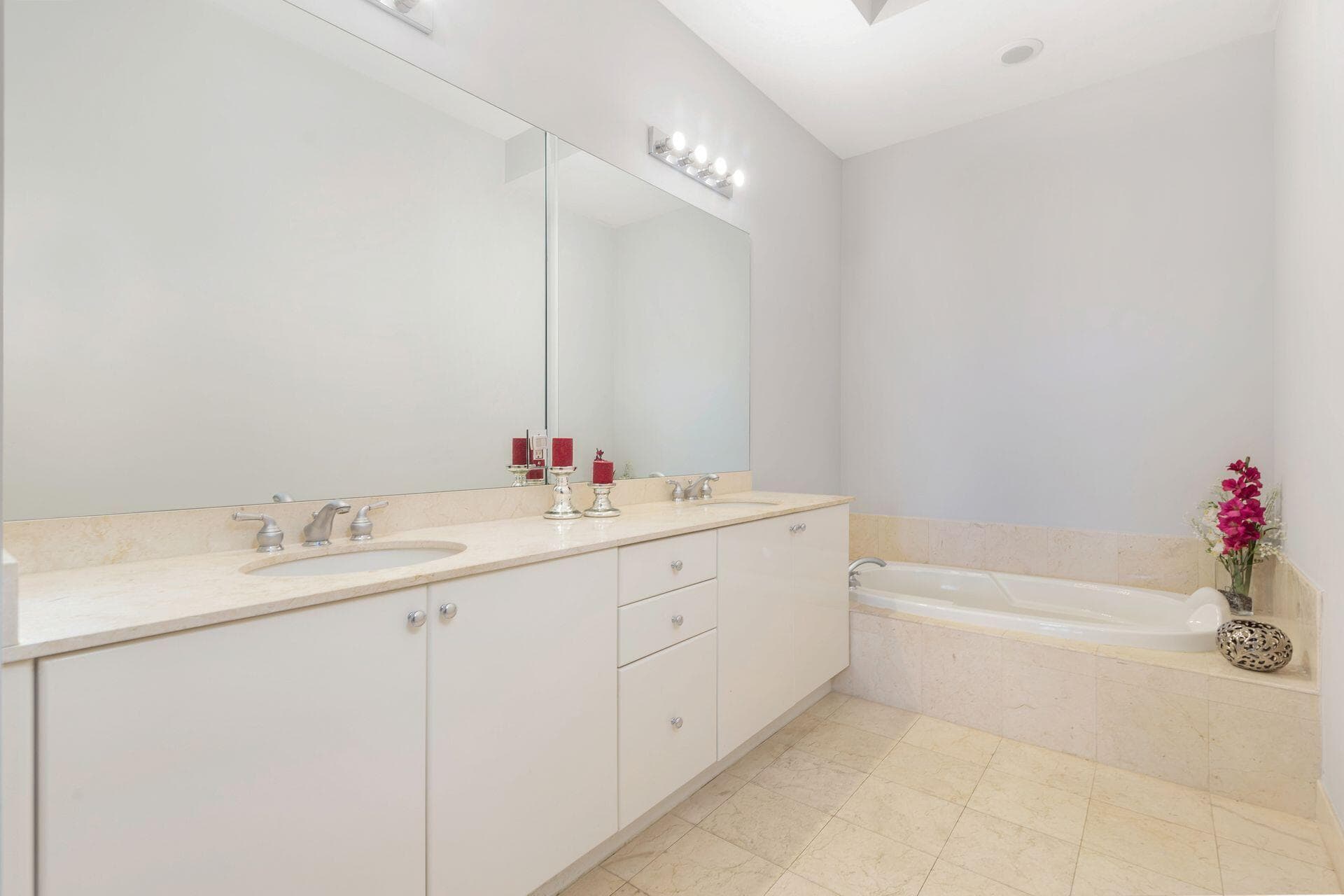 801 S Olive Avenue 414, West Palm Beach, FL 33401 — photo 11 of 18