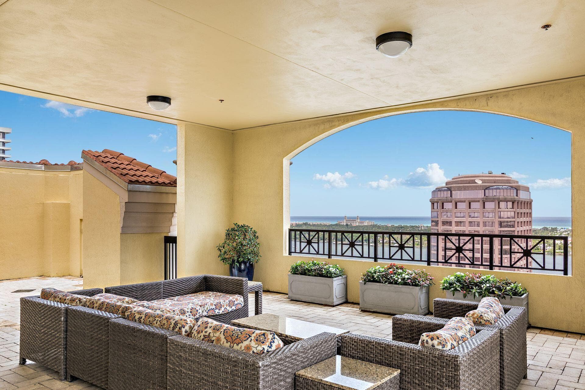 801 S Olive Avenue 414, West Palm Beach, FL 33401 — photo 15 of 18