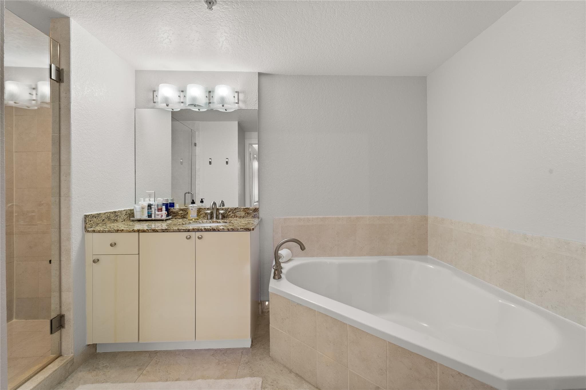 1830 Radius Drive 303, Hollywood, FL 33020 — photo 11 of 38