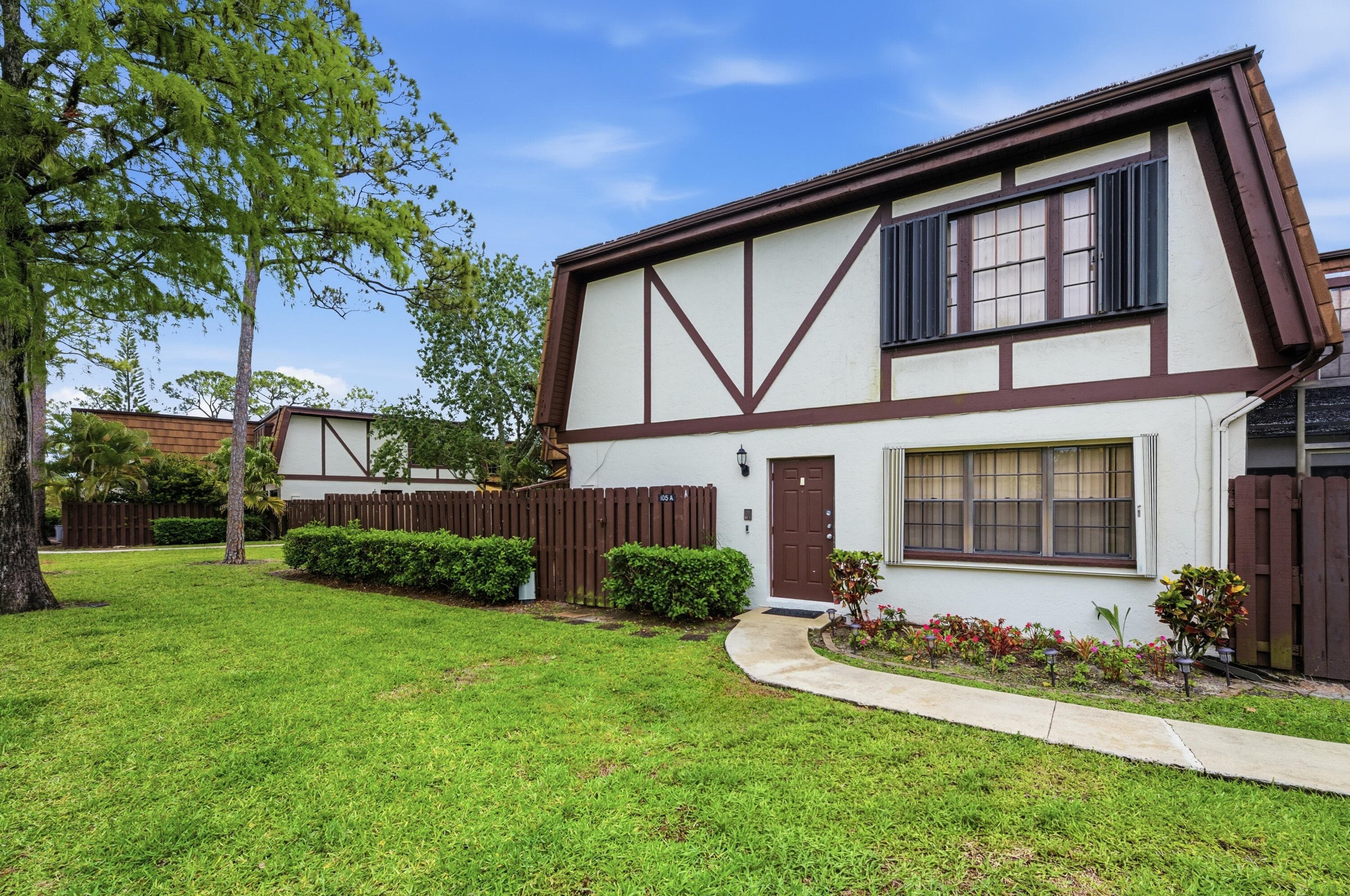 105 Weybridge Circle A, Royal Palm Beach, FL 33411 — photo 4 of 26