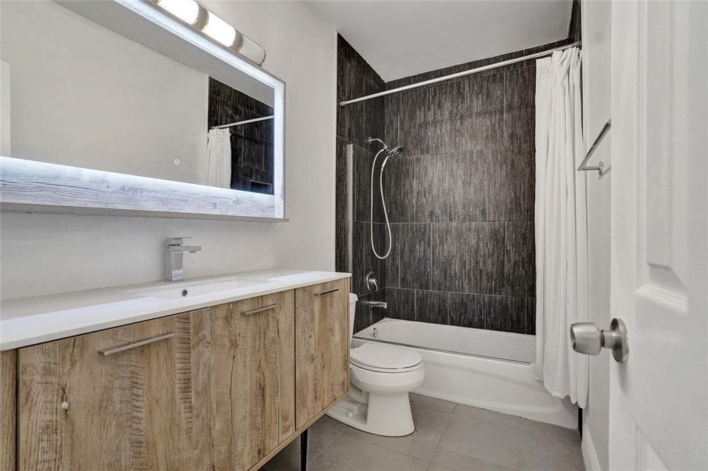 775 81st Street, Miami Beach, FL 33141 — photo 11 of 27