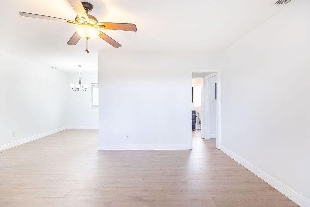 426 NE 7th Avenue 2b, Delray Beach, FL 33483 — photo 4 of 21