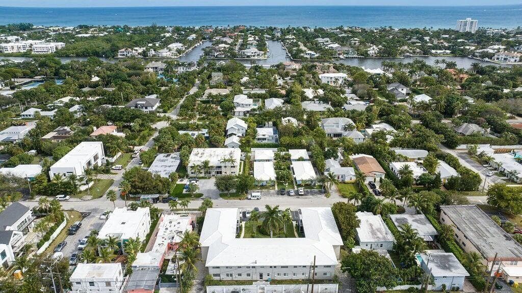426 NE 7th Avenue 2b, Delray Beach, FL 33483 — photo 20 of 21