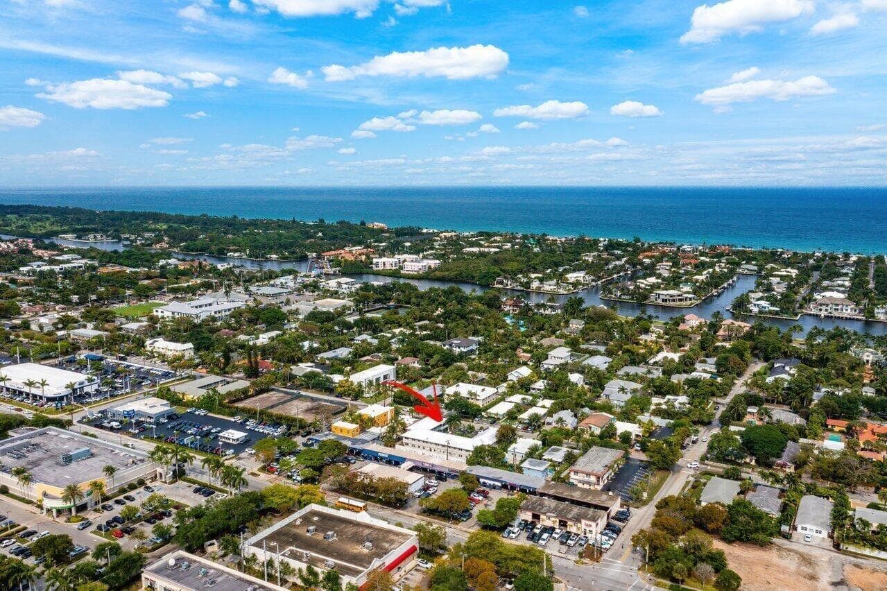426 NE 7th Avenue 2b, Delray Beach, FL 33483 — photo 2 of 21