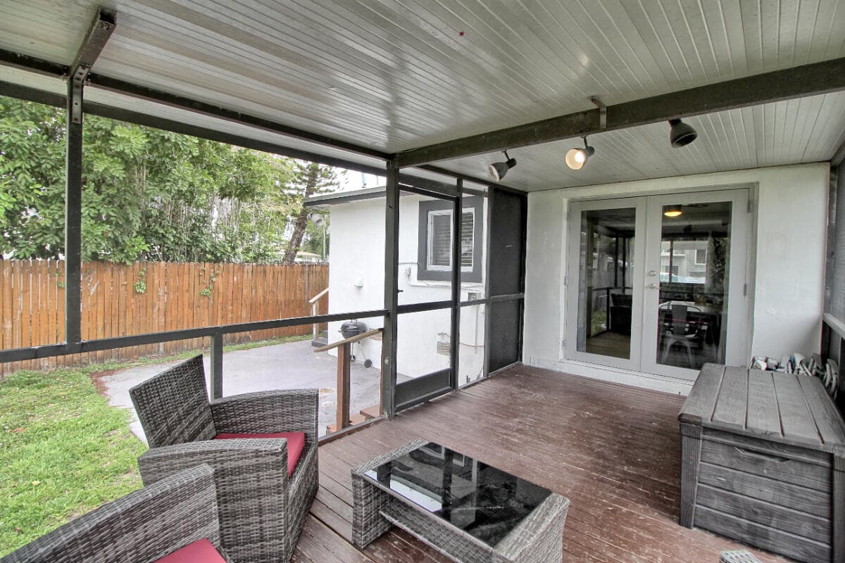 1324 N 24th Avenue, Hollywood, FL 33020 — photo 28 of 35