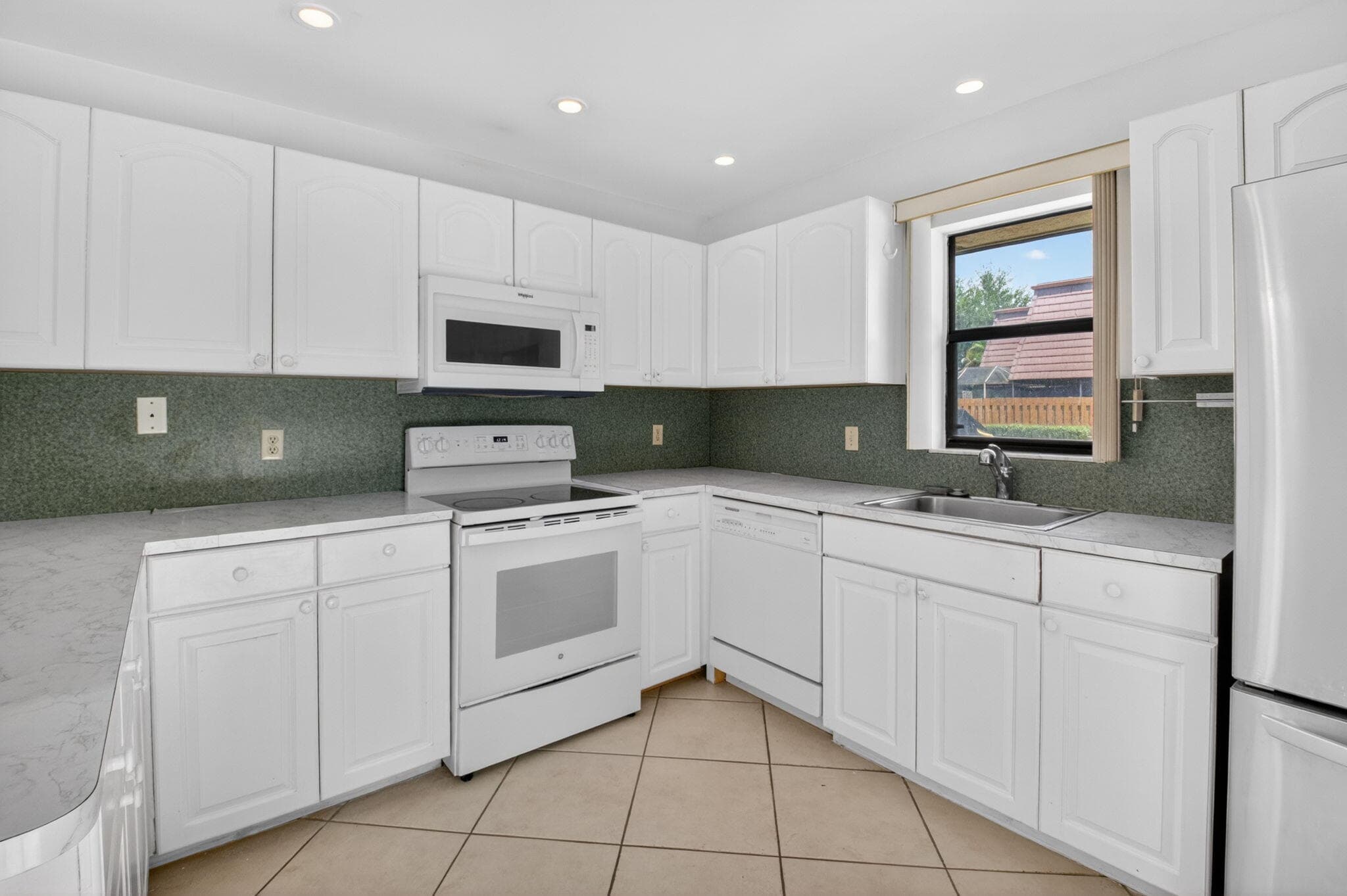 7582 Courtyard Run E 7582, Boca Raton, FL 33433 — photo 22 of 41