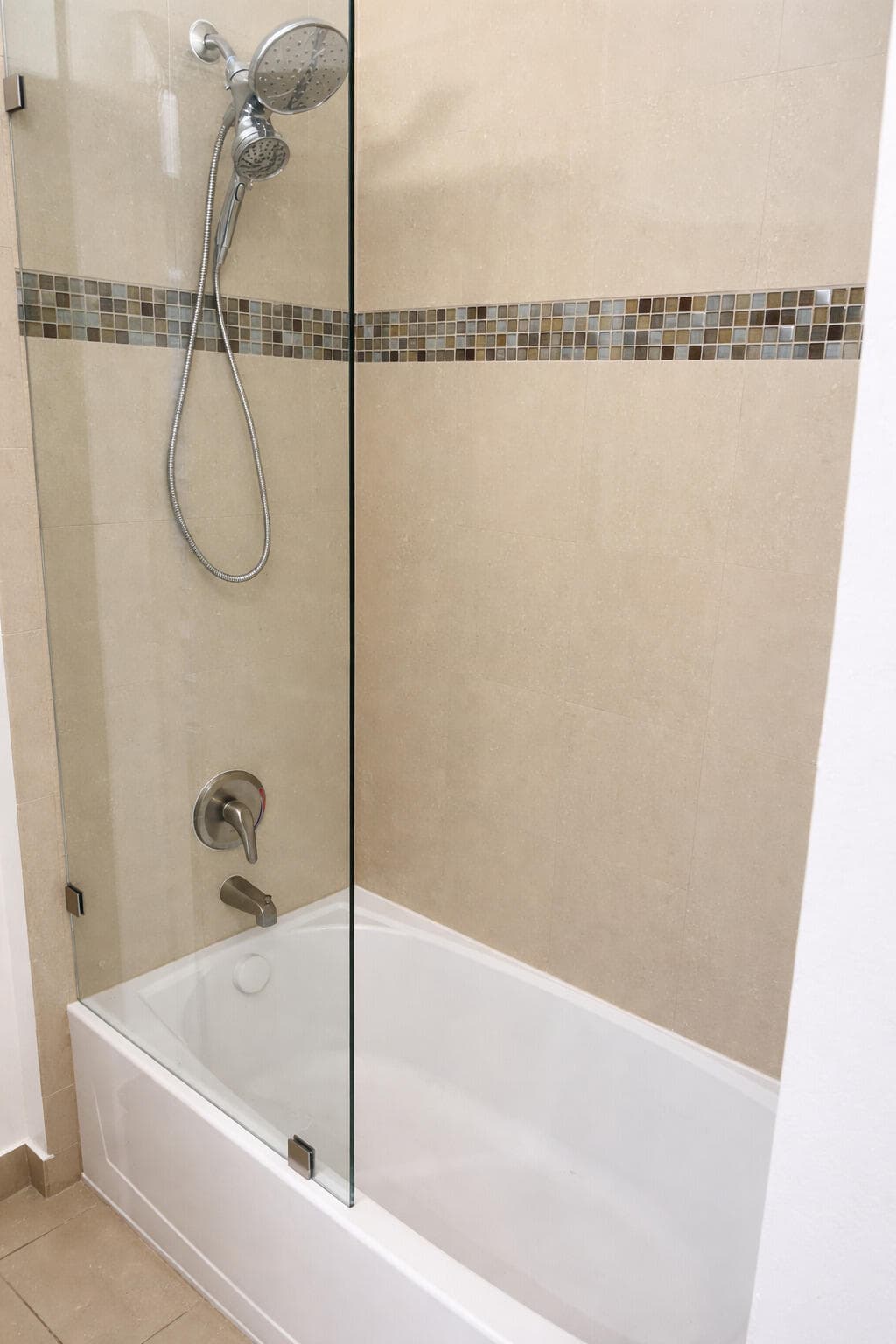 19105 NE 8th Court, Miami, FL 33179 — photo 10 of 15