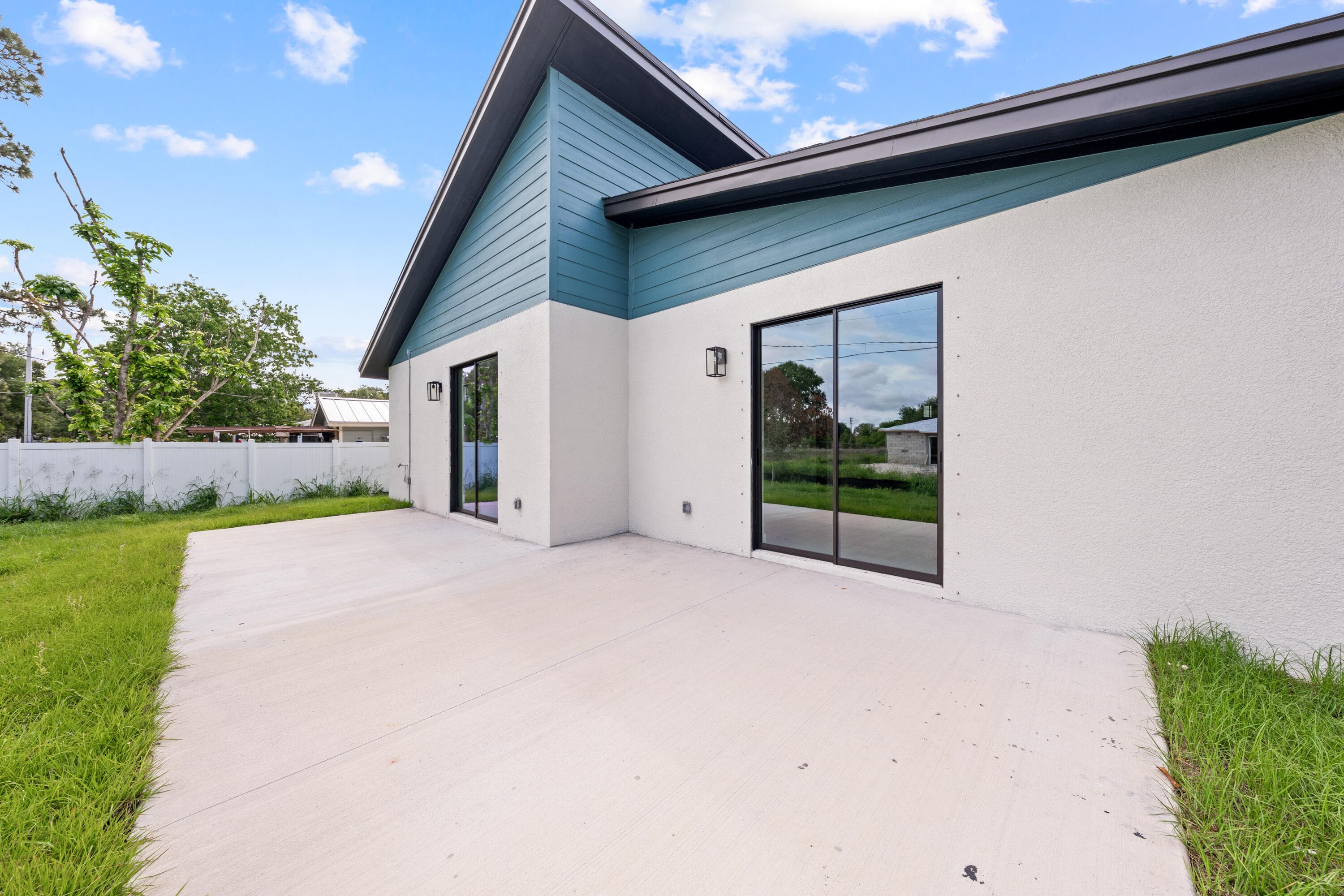 6904 Salerno Road, Fort Pierce, FL 34951 — photo 3 of 57