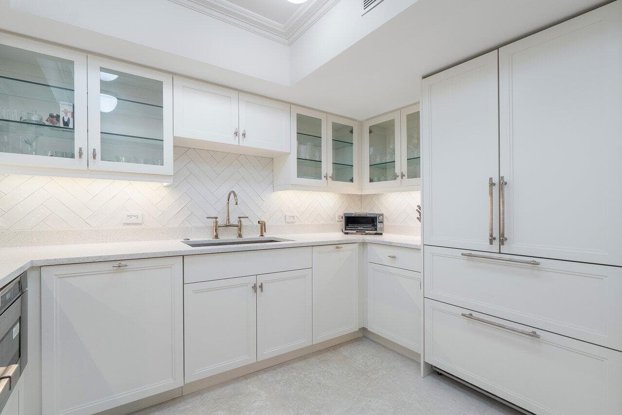 130 Sunrise Avenue 616, Palm Beach, FL 33480 — photo 11 of 33