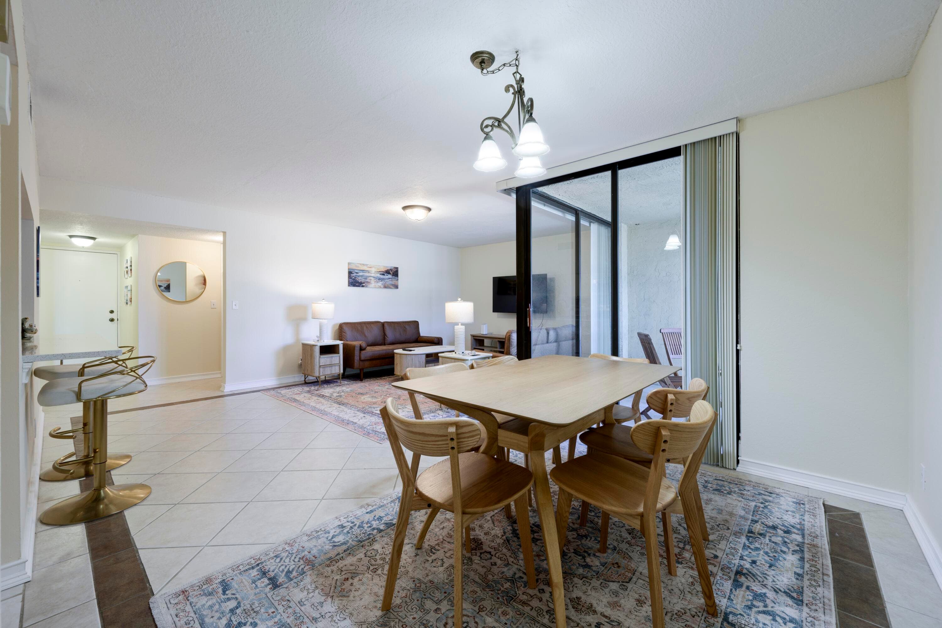 825 Egret Circle 209, Delray Beach, FL 33444 — photo 2 of 20