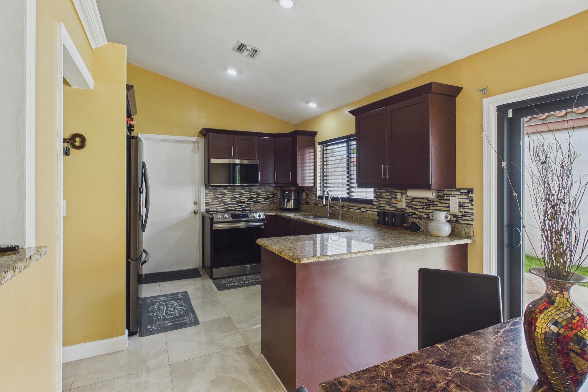 169 Executive Circle, Boynton Beach, FL 33436 — photo 27 of 55