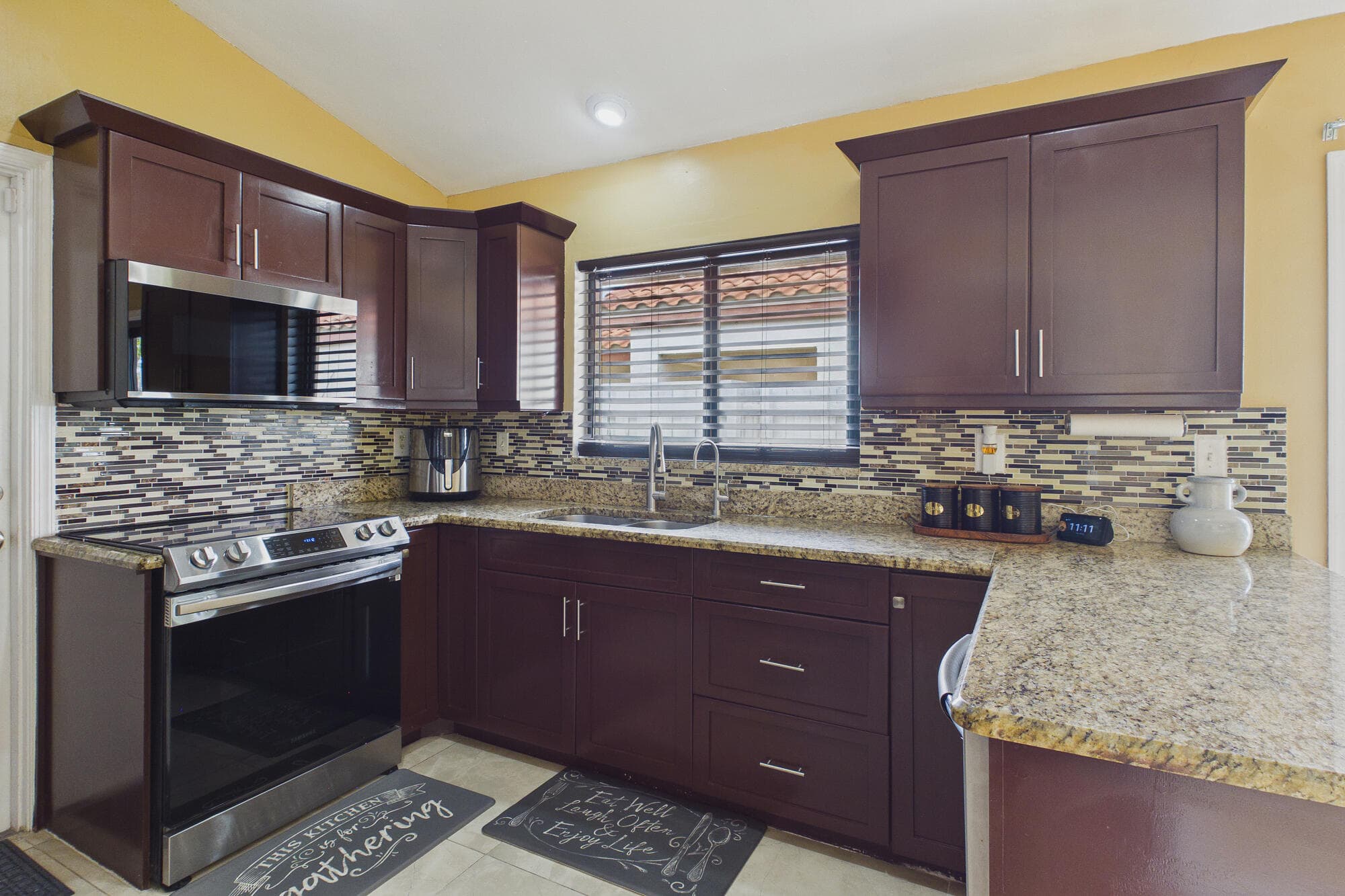 169 Executive Circle, Boynton Beach, FL 33436 — photo 6 of 55