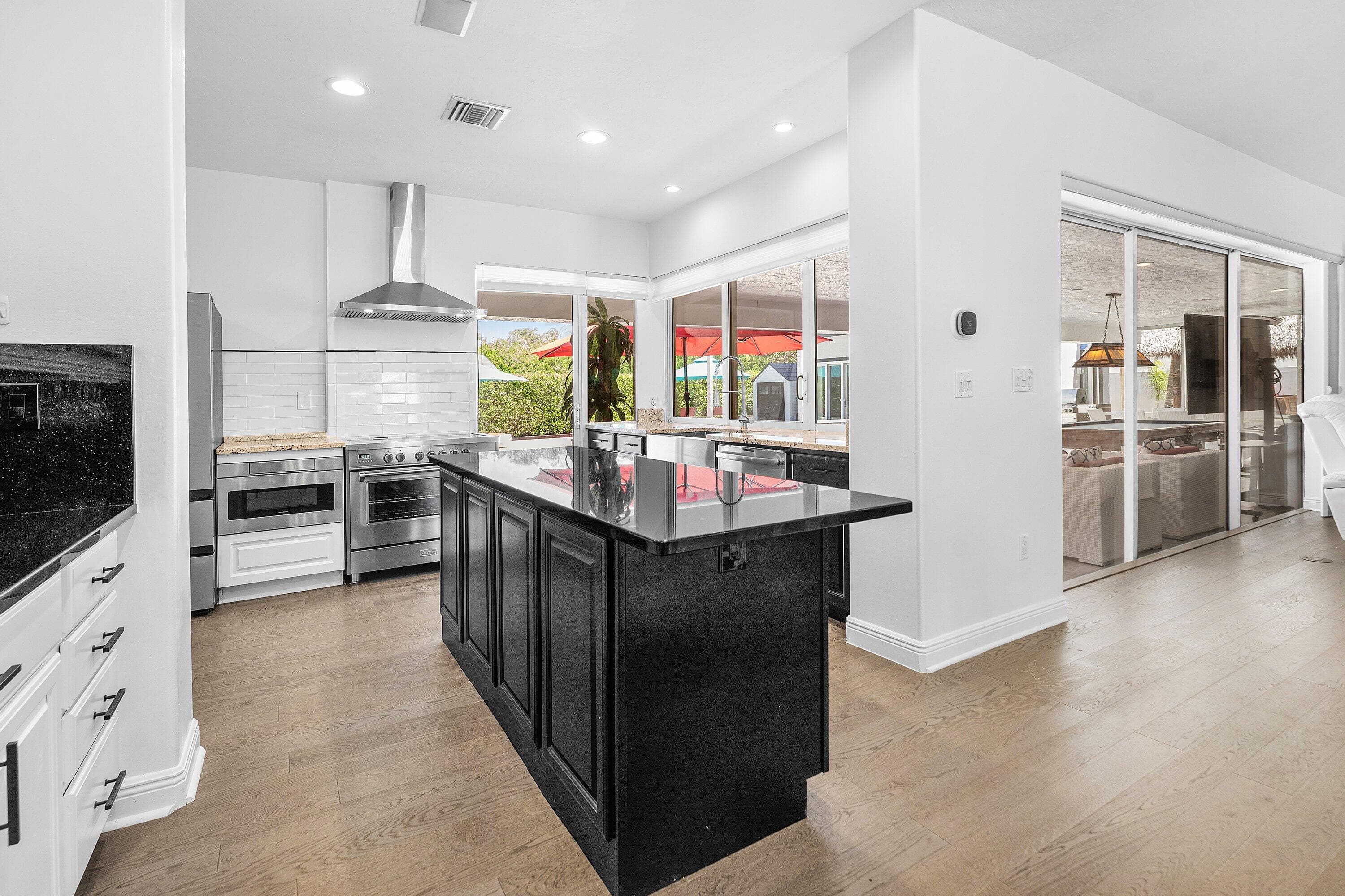 5495 Hibiscus Road, Jupiter, FL 33458 — photo 9 of 45