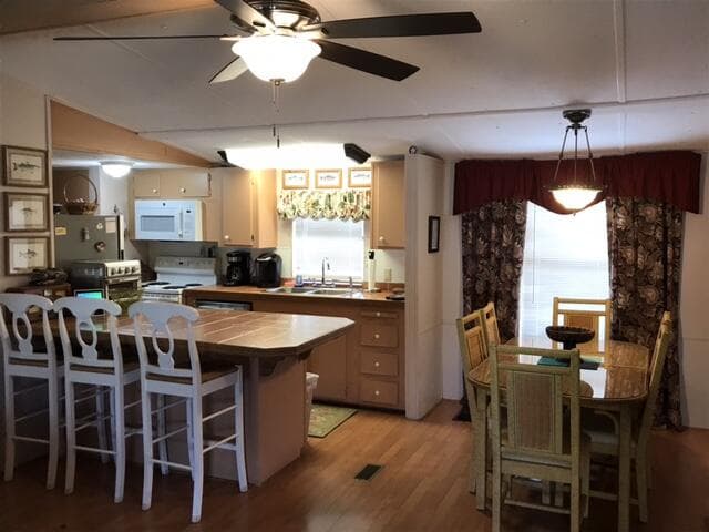 1038 8th Street, Okeechobee, FL 34974 — photo 6 of 17