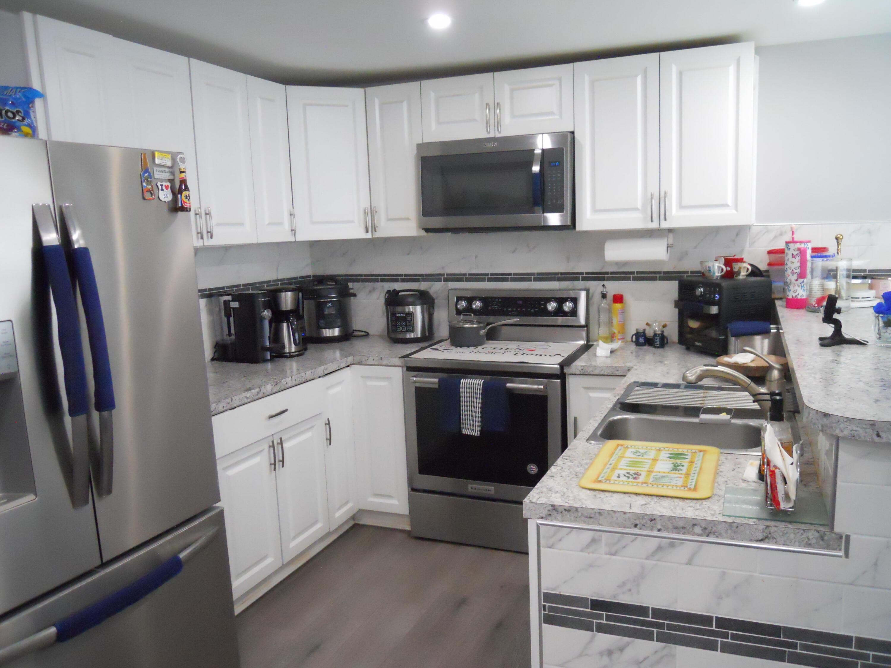 4633 SW 73rd Avenue 17, Davie, FL 33314 — photo 5 of 25