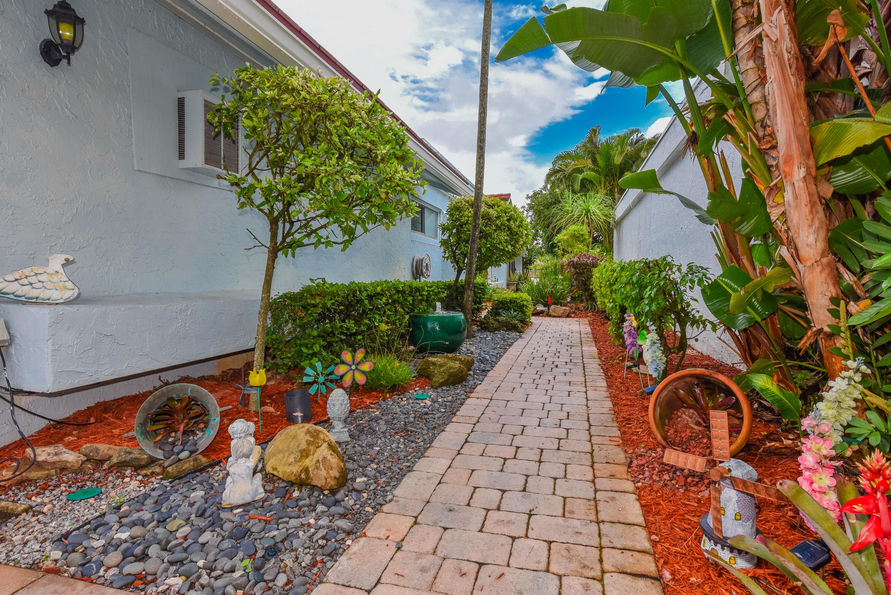 5518 Ainsley Court, Boynton Beach, FL 33437 — photo 4 of 46