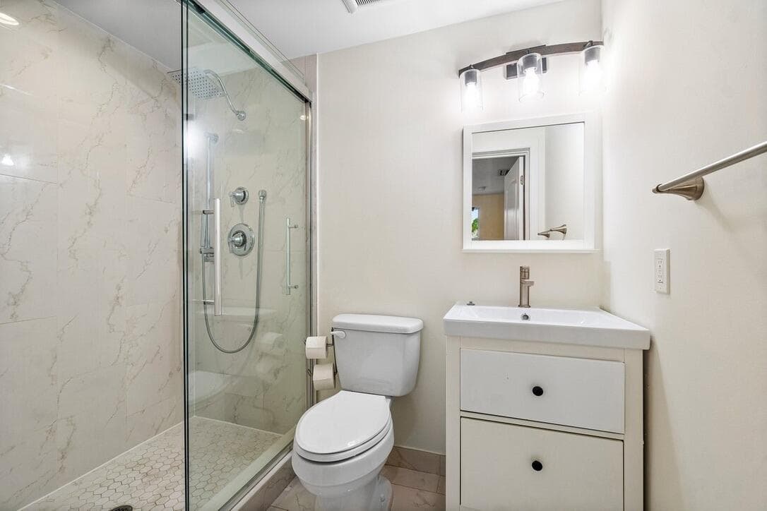 353 E Lakewood Road, West Palm Beach, FL 33405 — photo 26 of 35