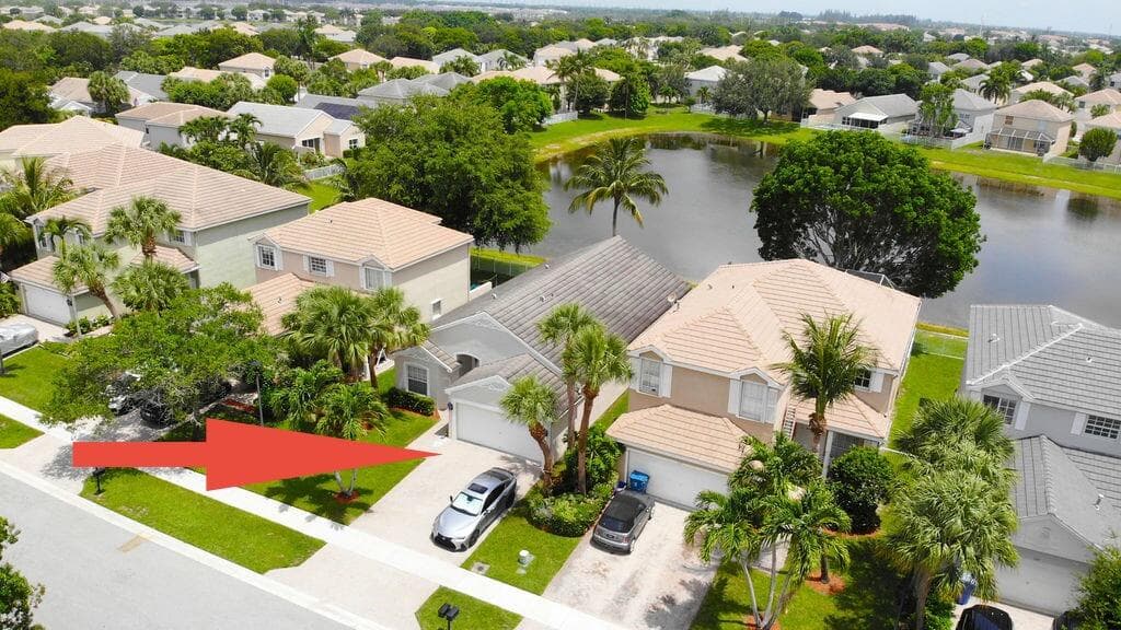 137 Canterbury Place, Royal Palm Beach, FL 33414 — photo 3 of 40