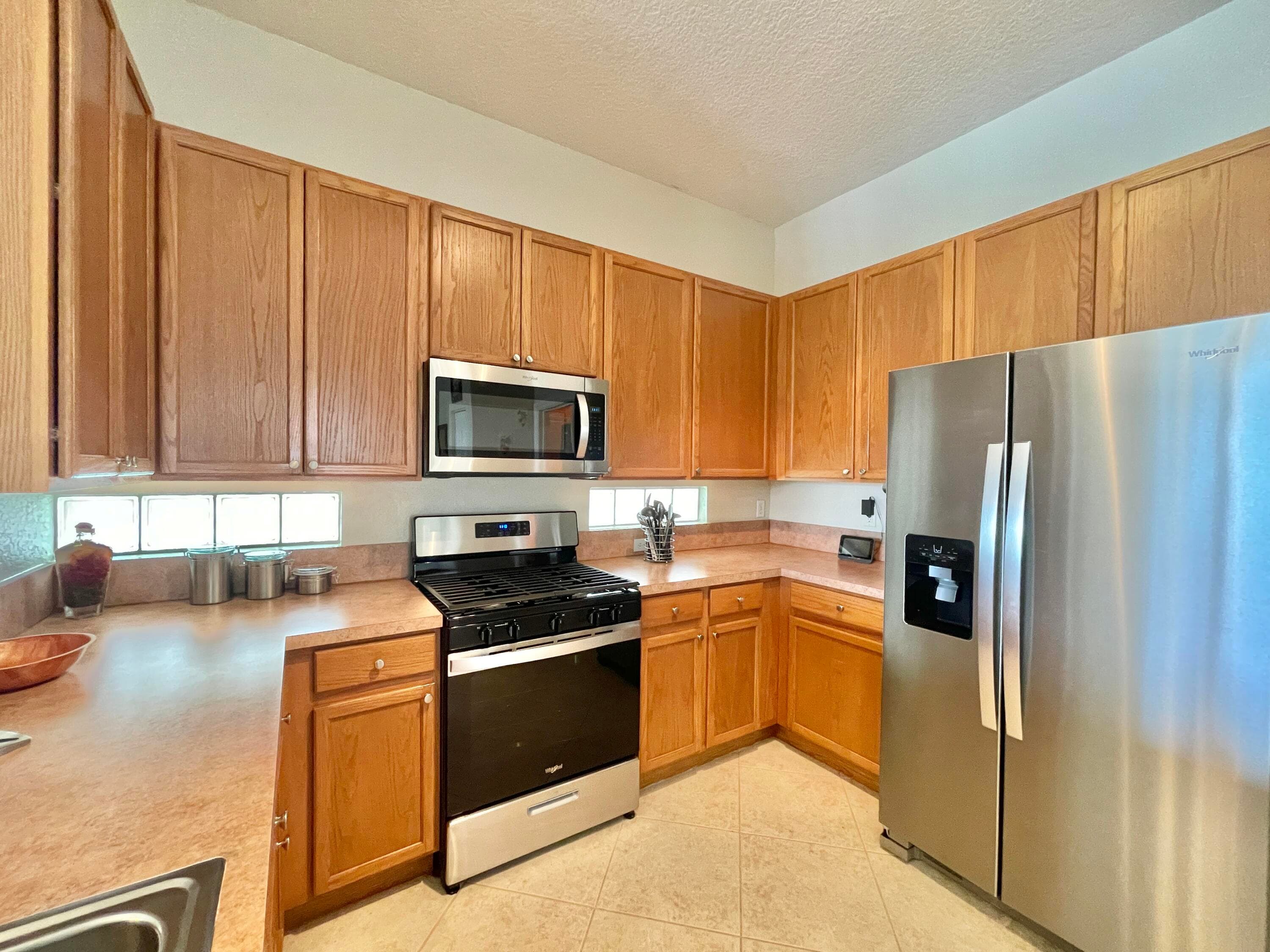 137 Canterbury Place, Royal Palm Beach, FL 33414 — photo 7 of 40