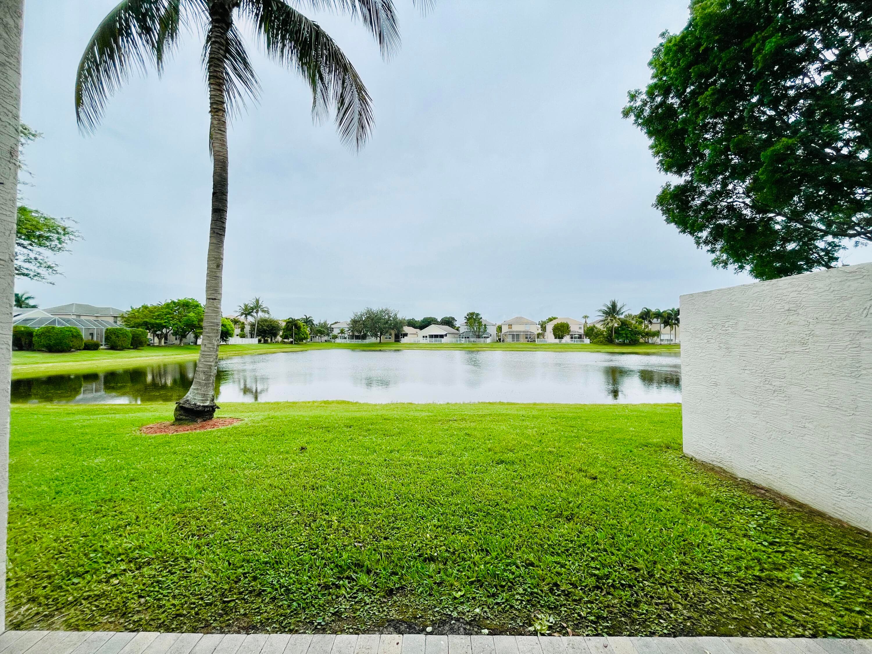 137 Canterbury Place, Royal Palm Beach, FL 33414 — photo 31 of 40
