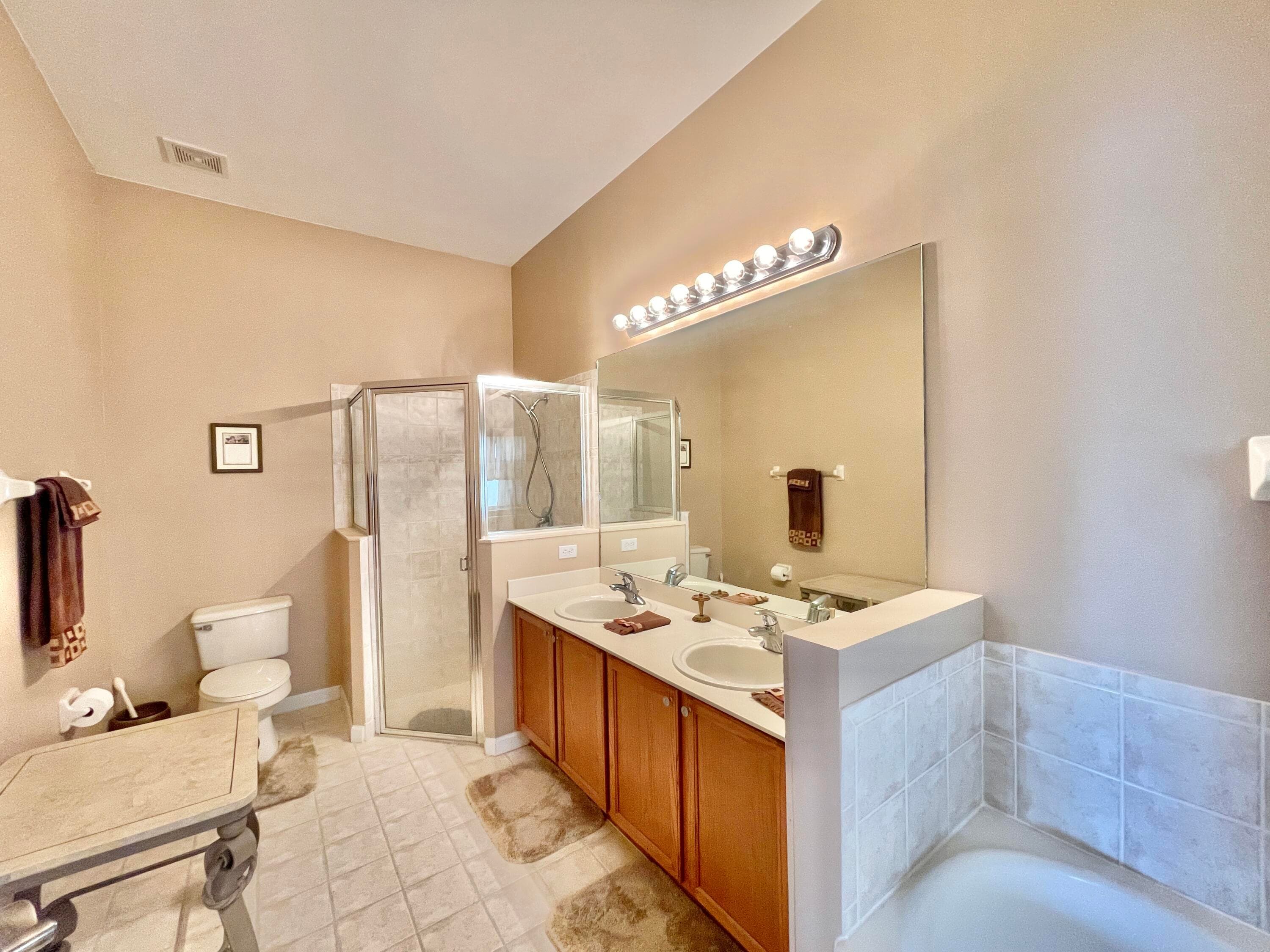 137 Canterbury Place, Royal Palm Beach, FL 33414 — photo 21 of 40