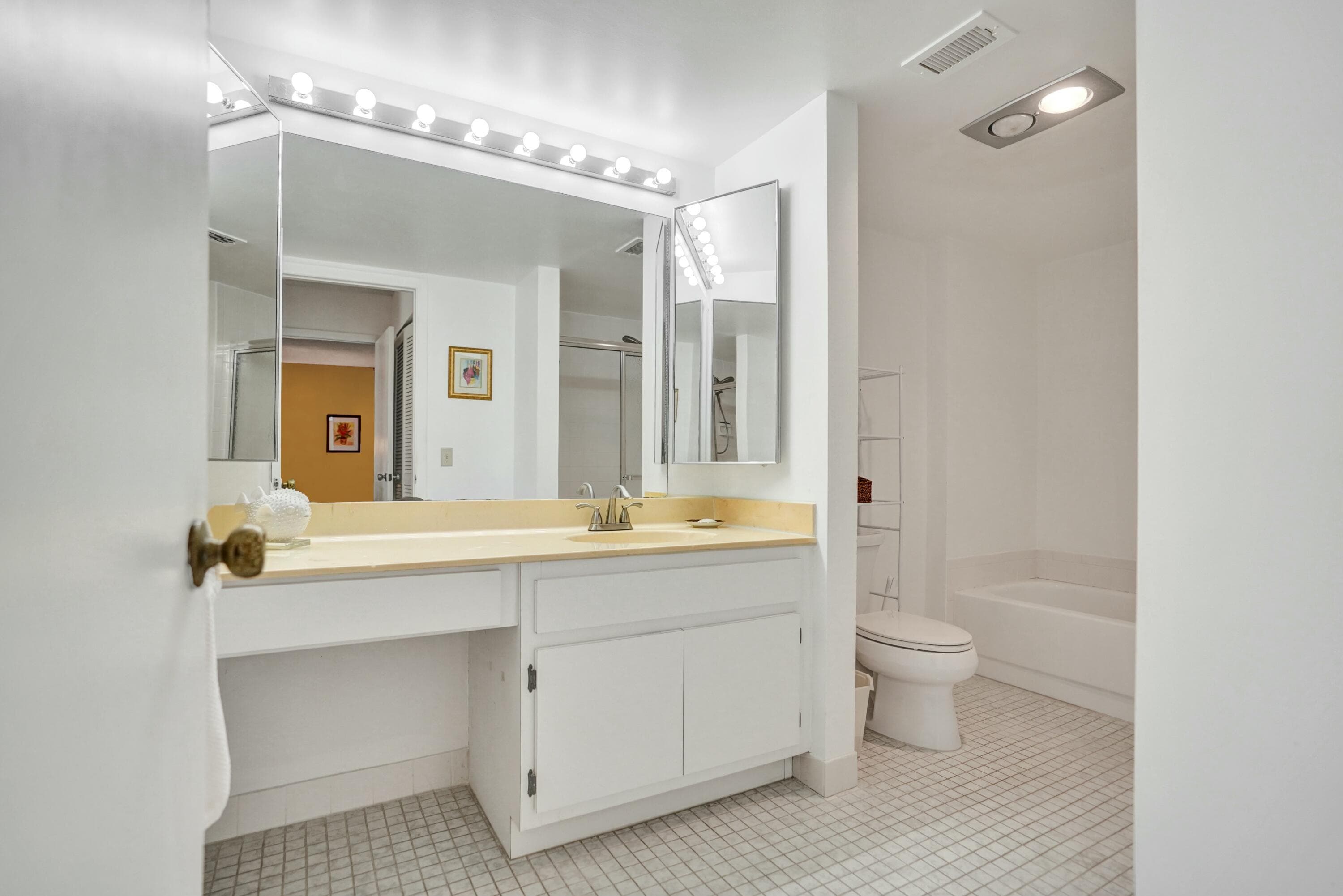 19 Stratford Drive E Unit F, Boynton Beach, FL 33436 — photo 21 of 64