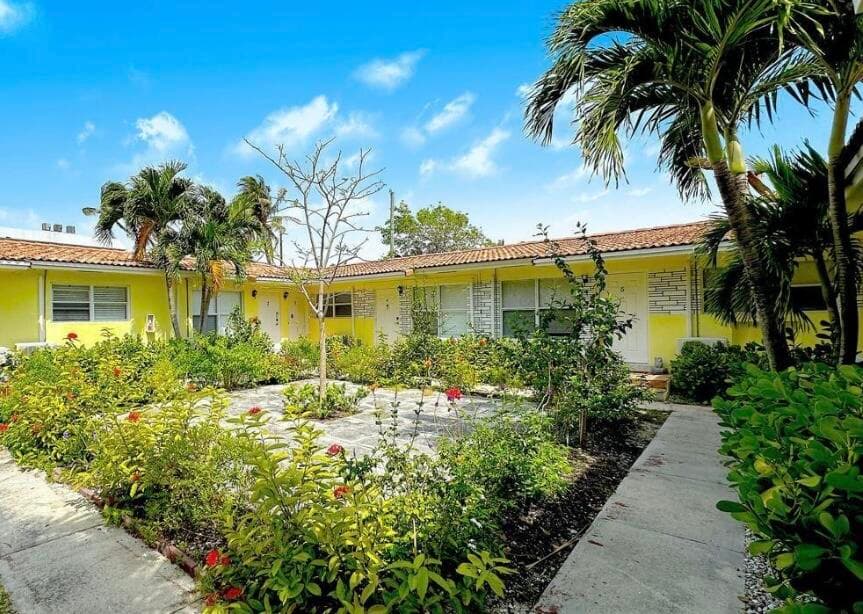 1125 NE 80th Street, Miami, FL 33138 — photo 10 of 20