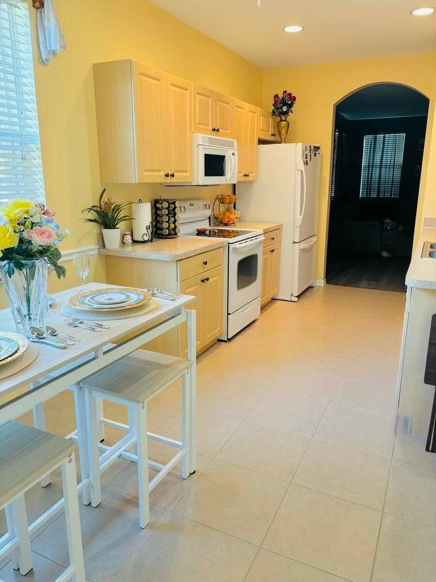 2104 SE Eatonville Drive, Port St. Lucie, FL 34952 — photo 5 of 30