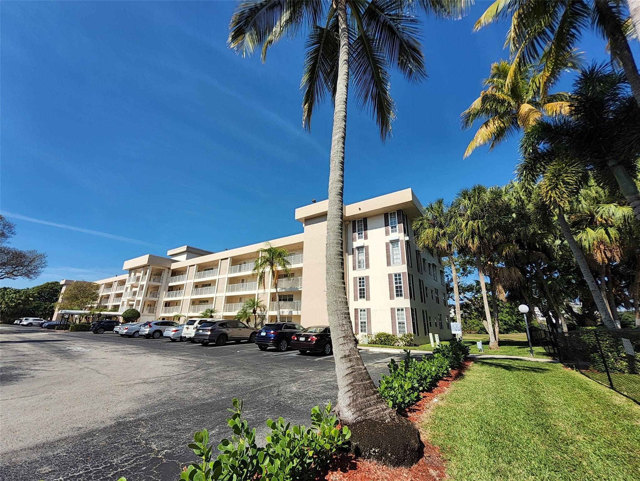 3151 S Palm Aire Drive 301, Pompano Beach, FL 33069 — photo 24 of 29