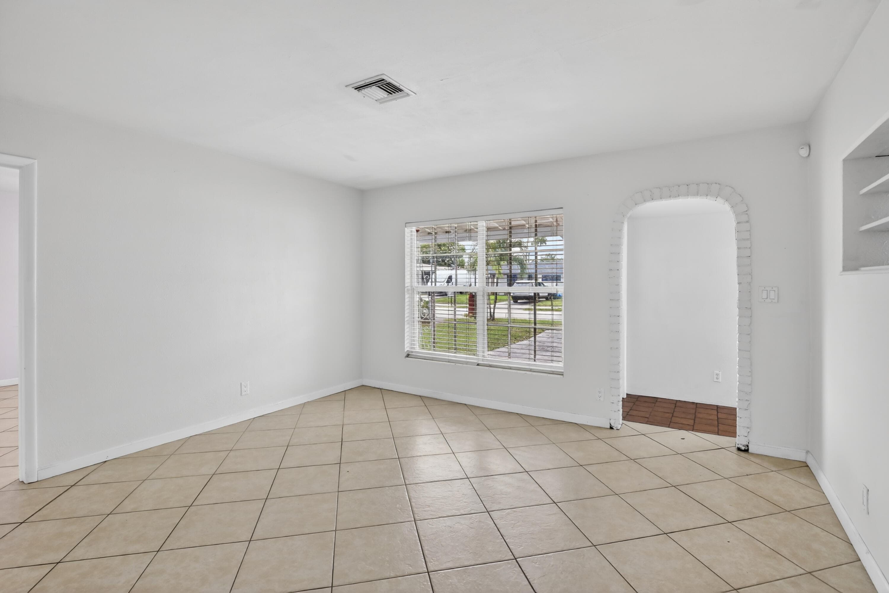 121 NW 52nd Street, Oakland Park, FL 33309 — photo 6 of 42