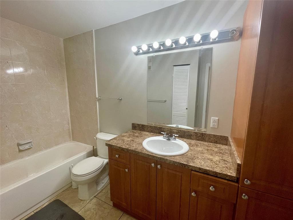 3350 N Pinewalk Dr Drive N 1413, Margate, FL 33063 — photo 13 of 18