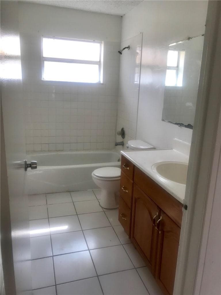 1038 NW 8th Avenue, Fort Lauderdale, FL 33311 — photo 8 of 14