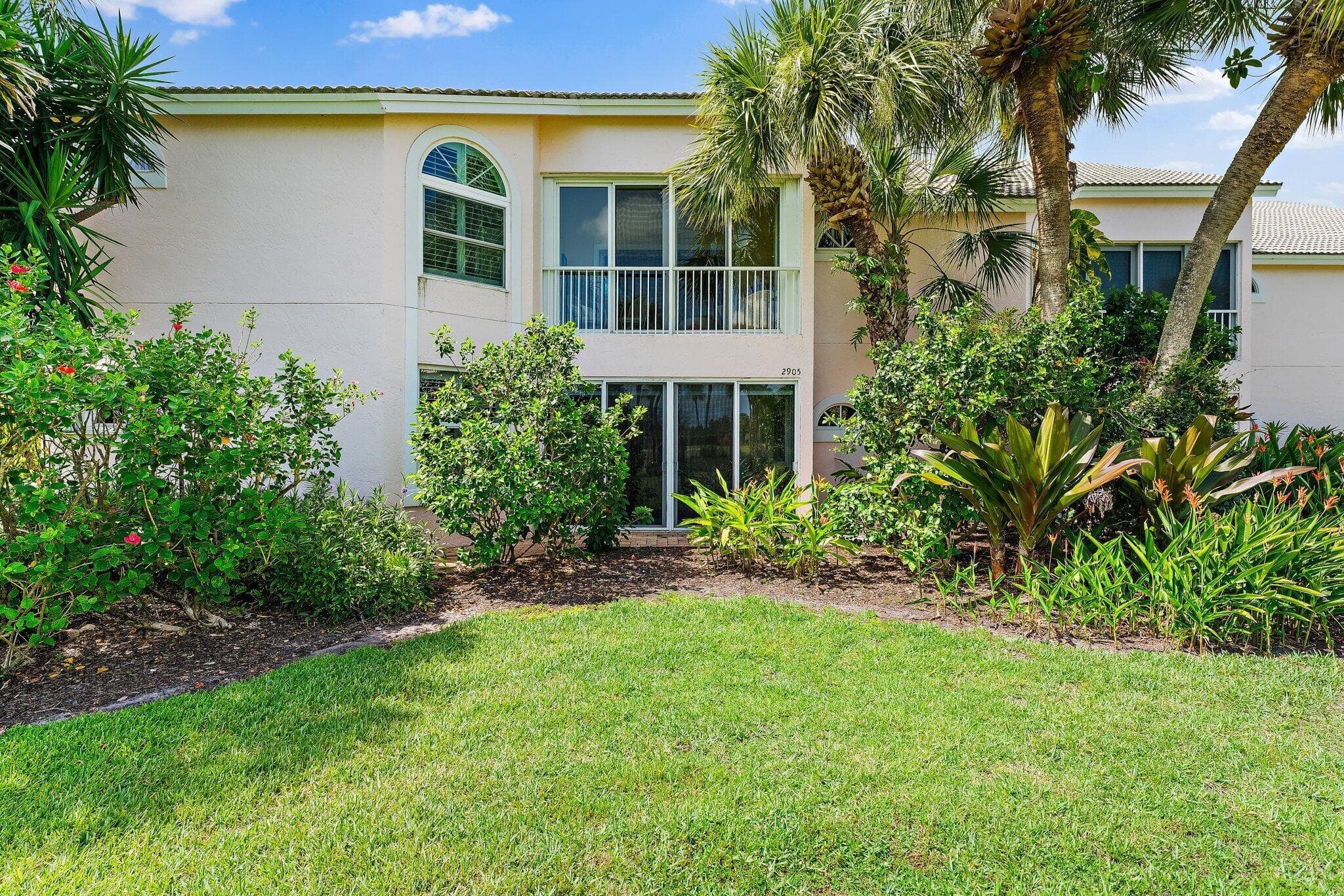 2905 Fairway Drive N, Jupiter, FL 33477 — photo 32 of 65