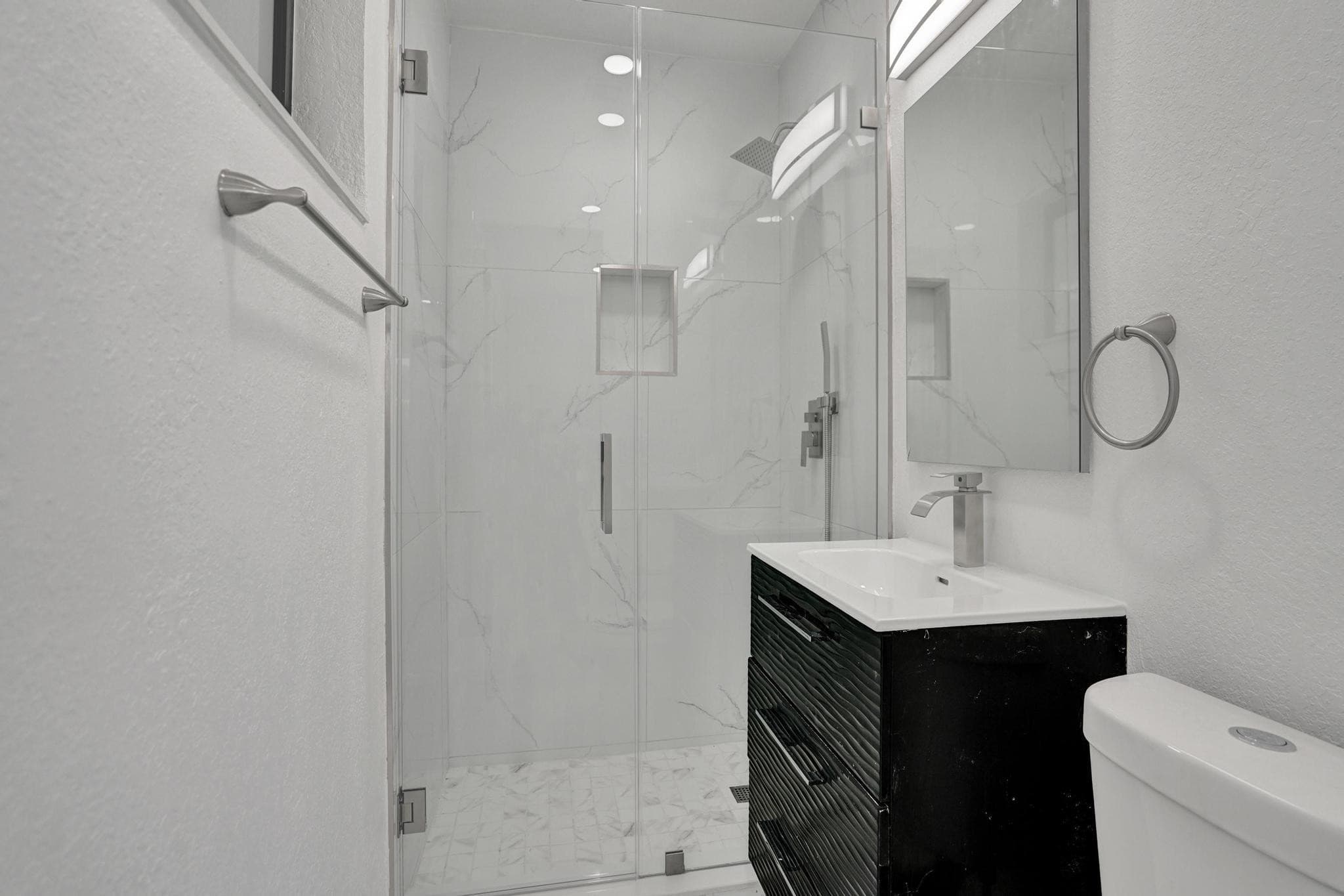 2301 Alcazar Drive, Miramar, FL 33023 — photo 6 of 44