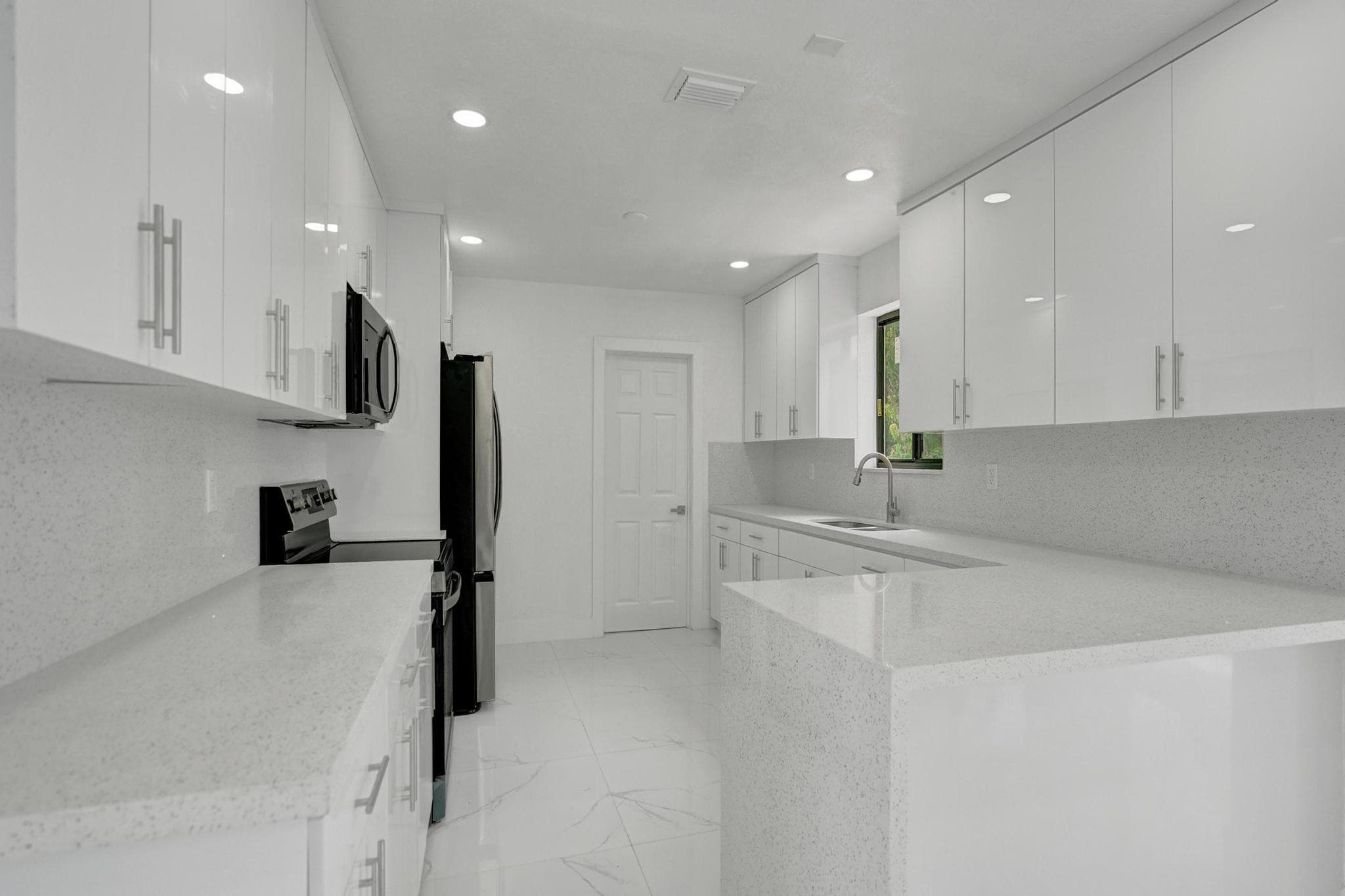2301 Alcazar Drive, Miramar, FL 33023 — photo 35 of 44