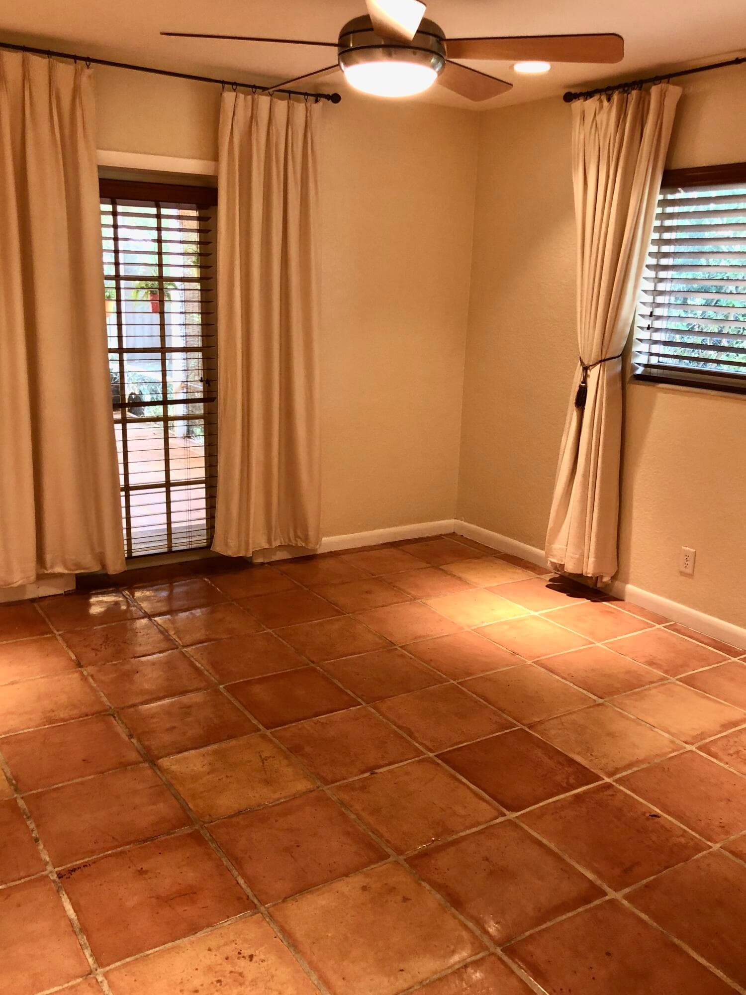 1031 Lincoln Street, Hollywood, FL 33019 — photo 22 of 43
