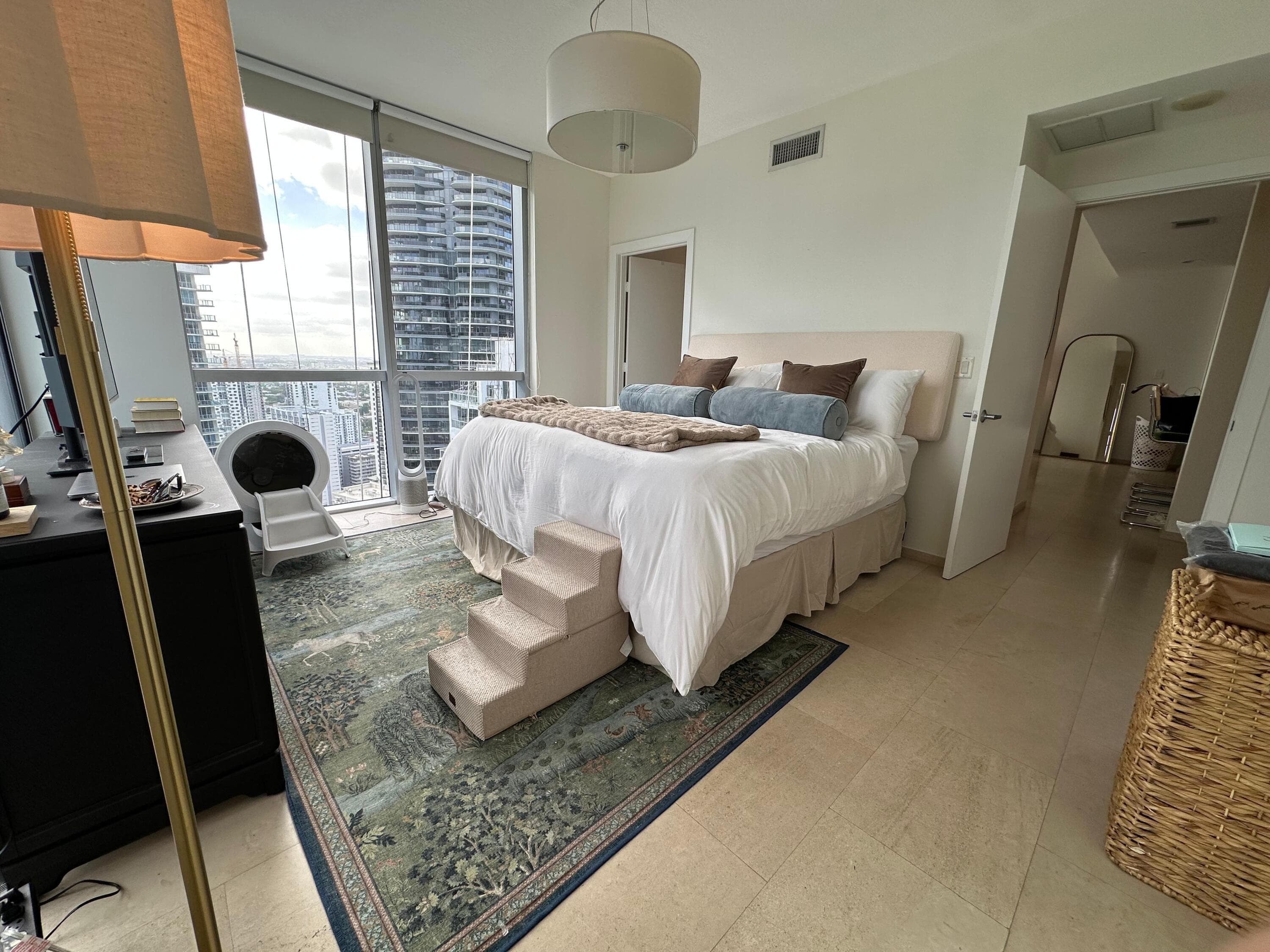 1060 Brickell Avenue 3711, Miami, FL 33131 — photo 6 of 9