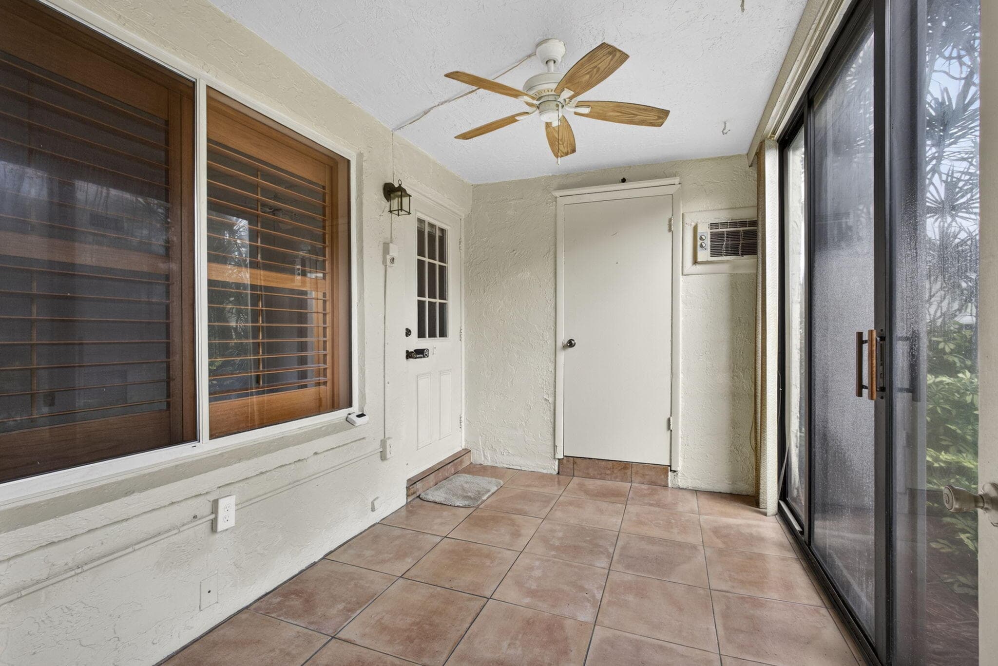 315 Pine Ridge Circle D-1, Greenacres, FL 33463 — photo 6 of 43