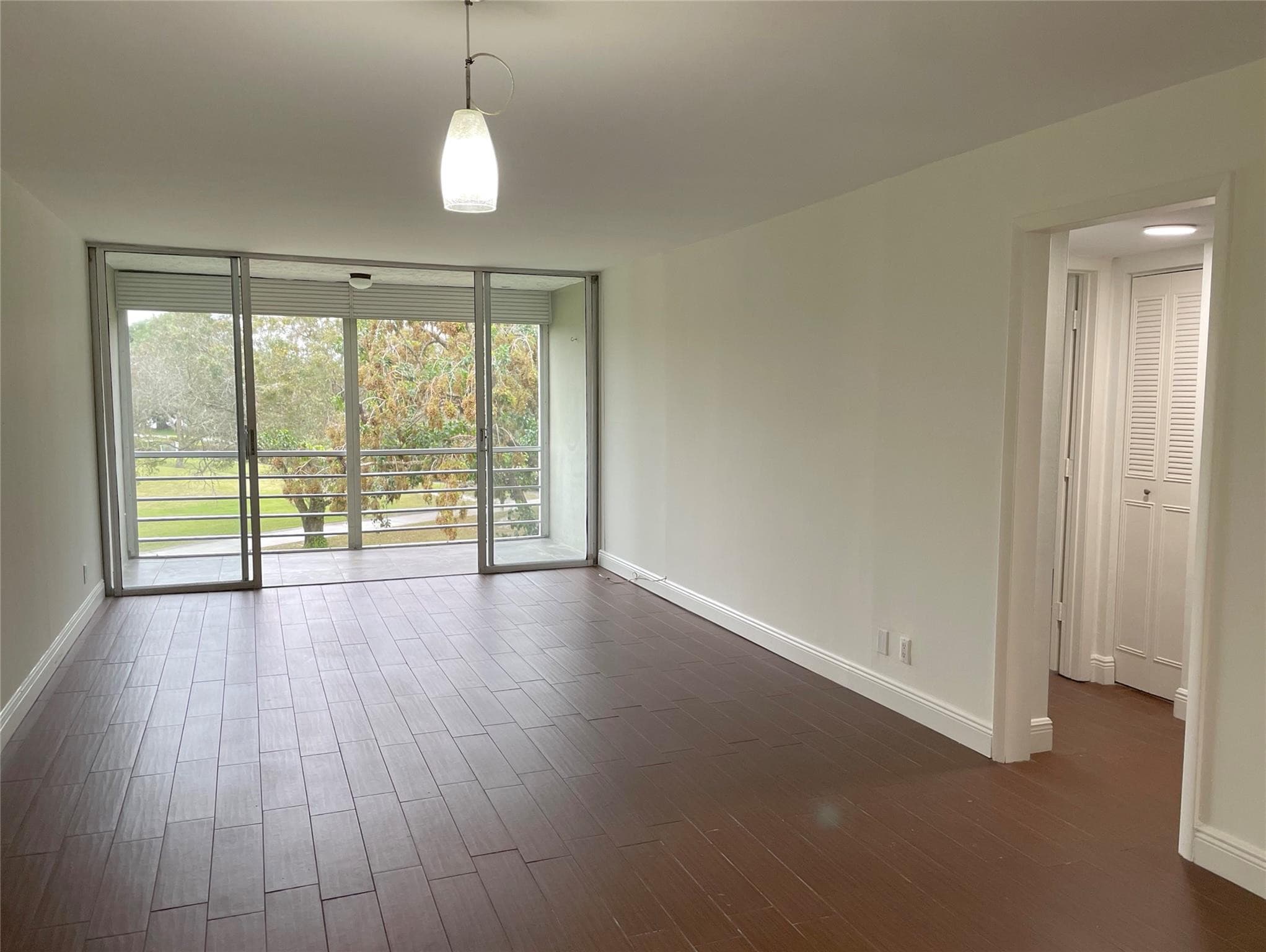 9411 Evergreen Place 302, Davie, FL 33324 — photo 2 of 20