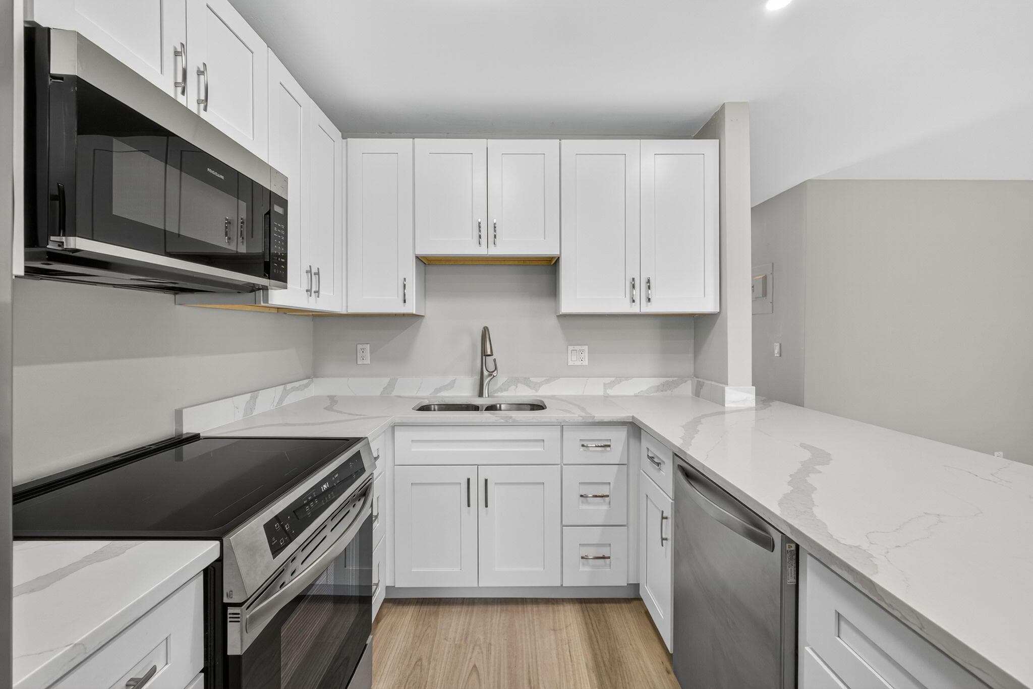 42 Easthampton B, West Palm Beach, FL 33417 — photo 10 of 37