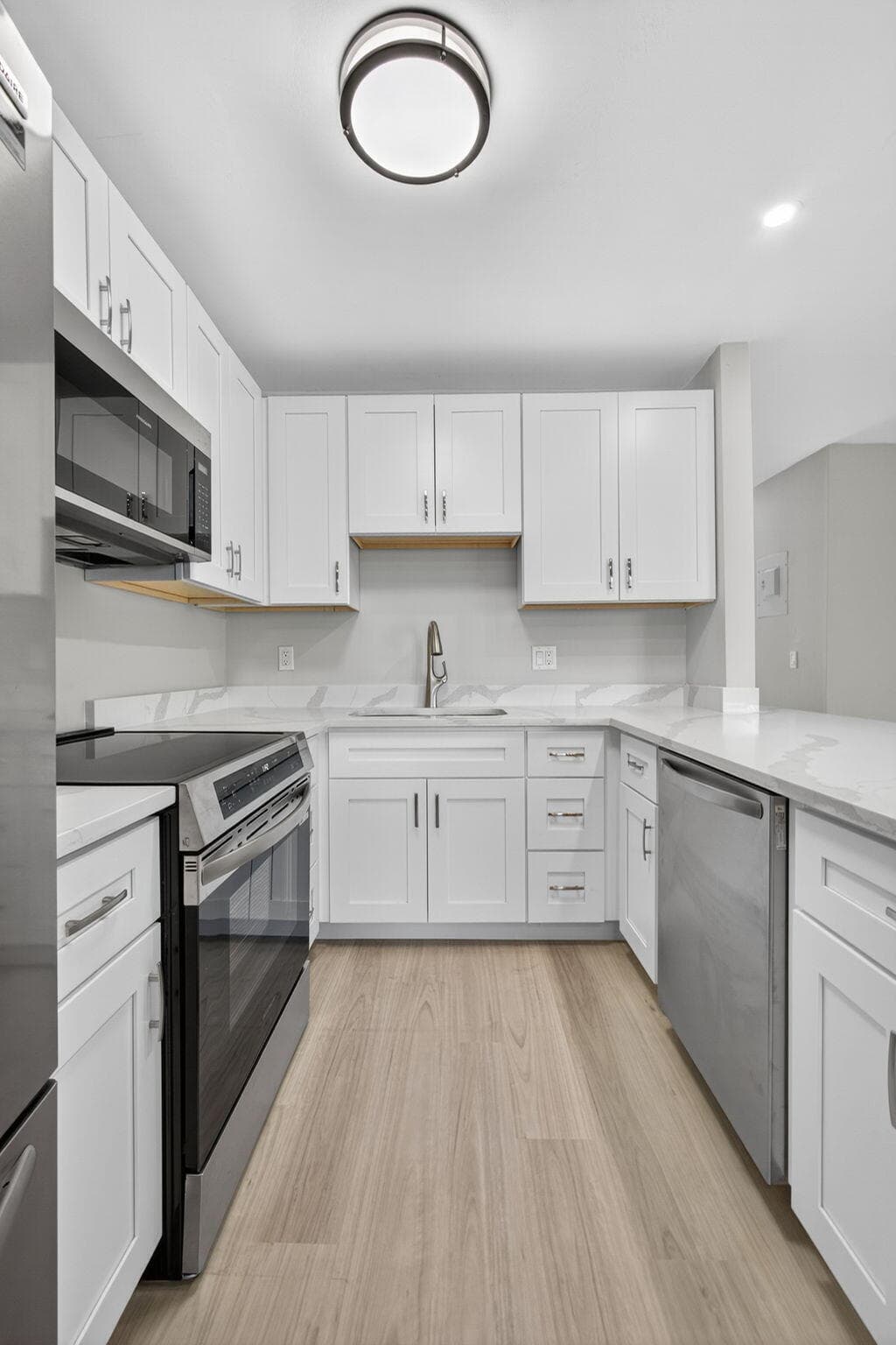 42 Easthampton B, West Palm Beach, FL 33417 — photo 15 of 37