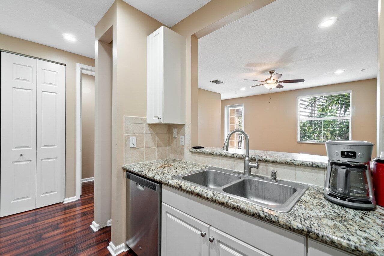 1450 Via Alferi, Boynton Beach, FL 33426 — photo 15 of 30