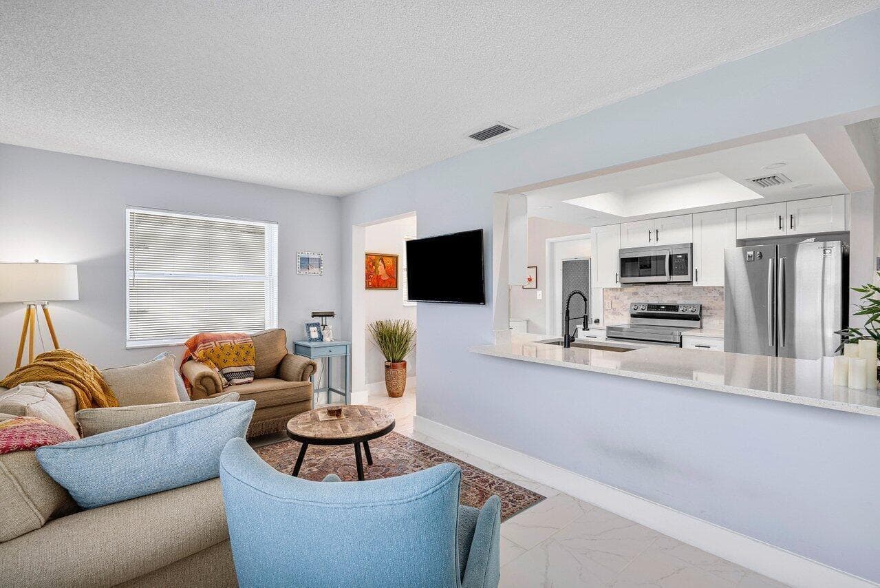 517 SW 18th Street, Boynton Beach, FL 33426 — photo 12 of 50