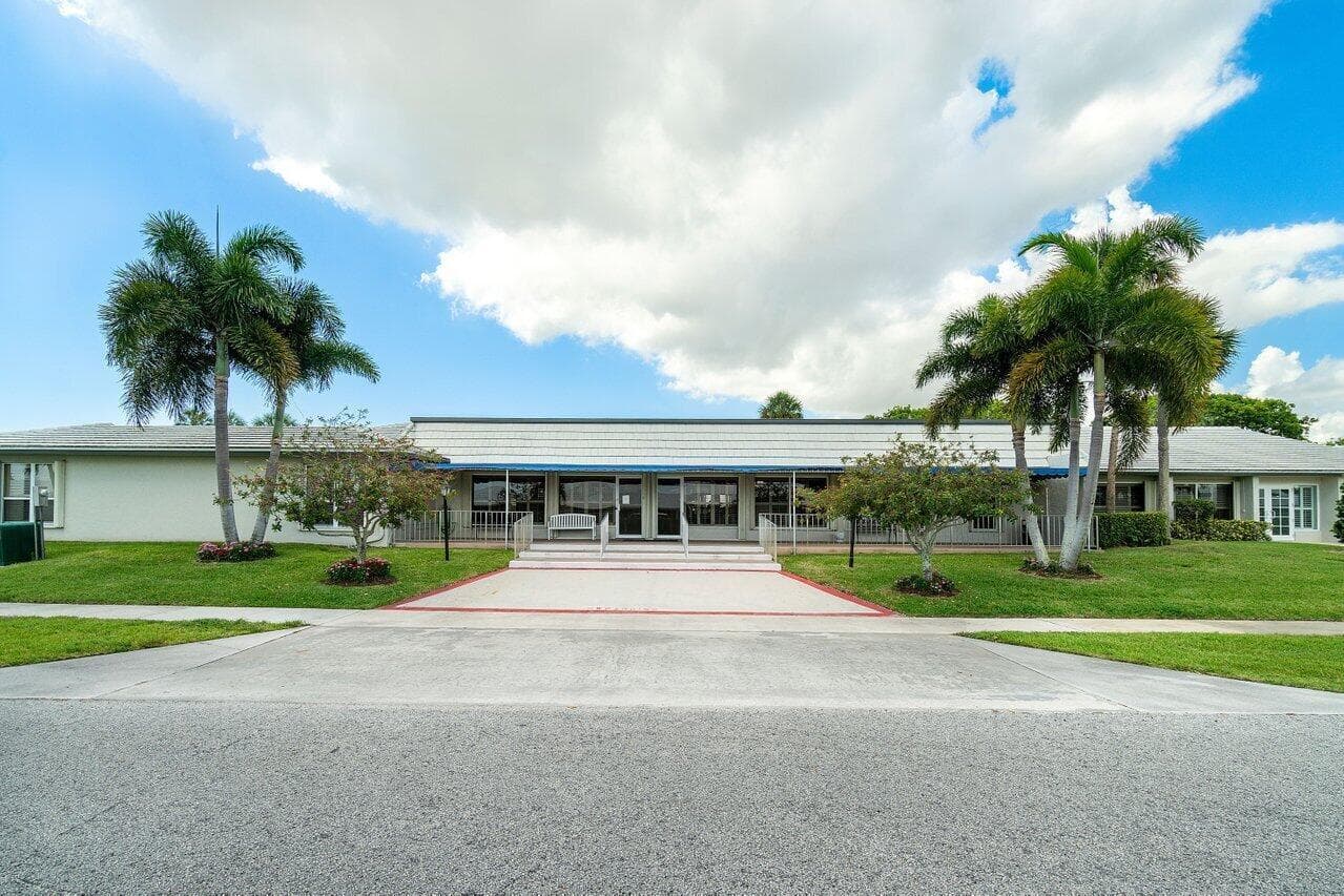 517 SW 18th Street, Boynton Beach, FL 33426 — photo 36 of 50