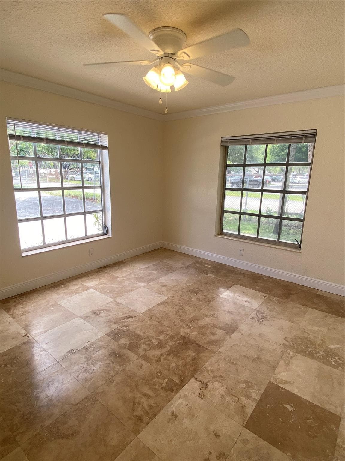 2200 NE 66th Street 1412, Fort Lauderdale, FL 33308 — photo 8 of 30